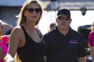 Tony Stewart and Leah Pruett's Pit Showdown(2)