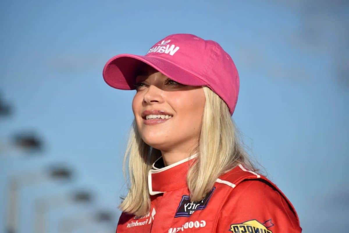 Natalie Decker Daytona Return (3)