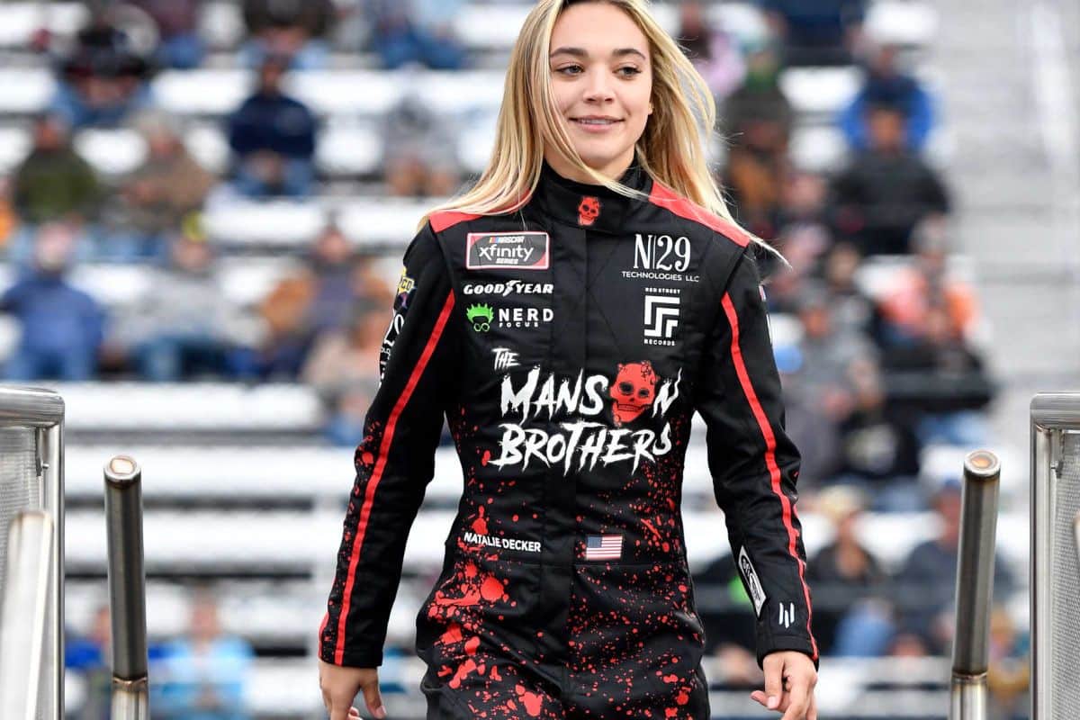 Natalie Decker Confronts Alleged Misogyny 2