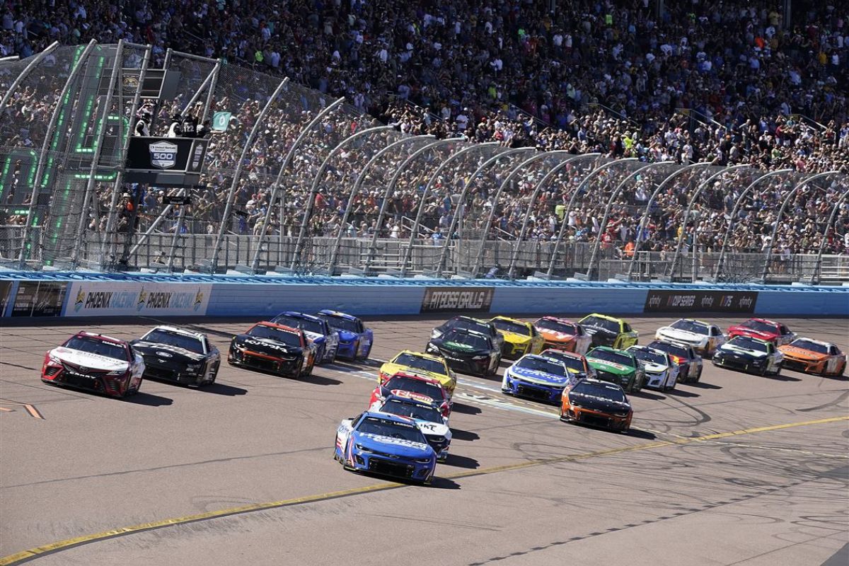 Phoenix Airport Joins the NASCAR Action 2