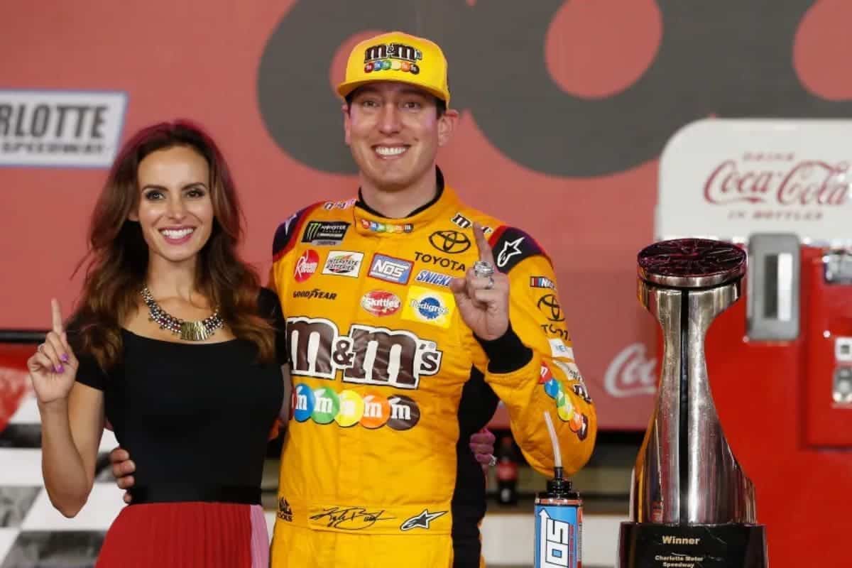 Stunning Fashion Moment of Samantha Busch (4)