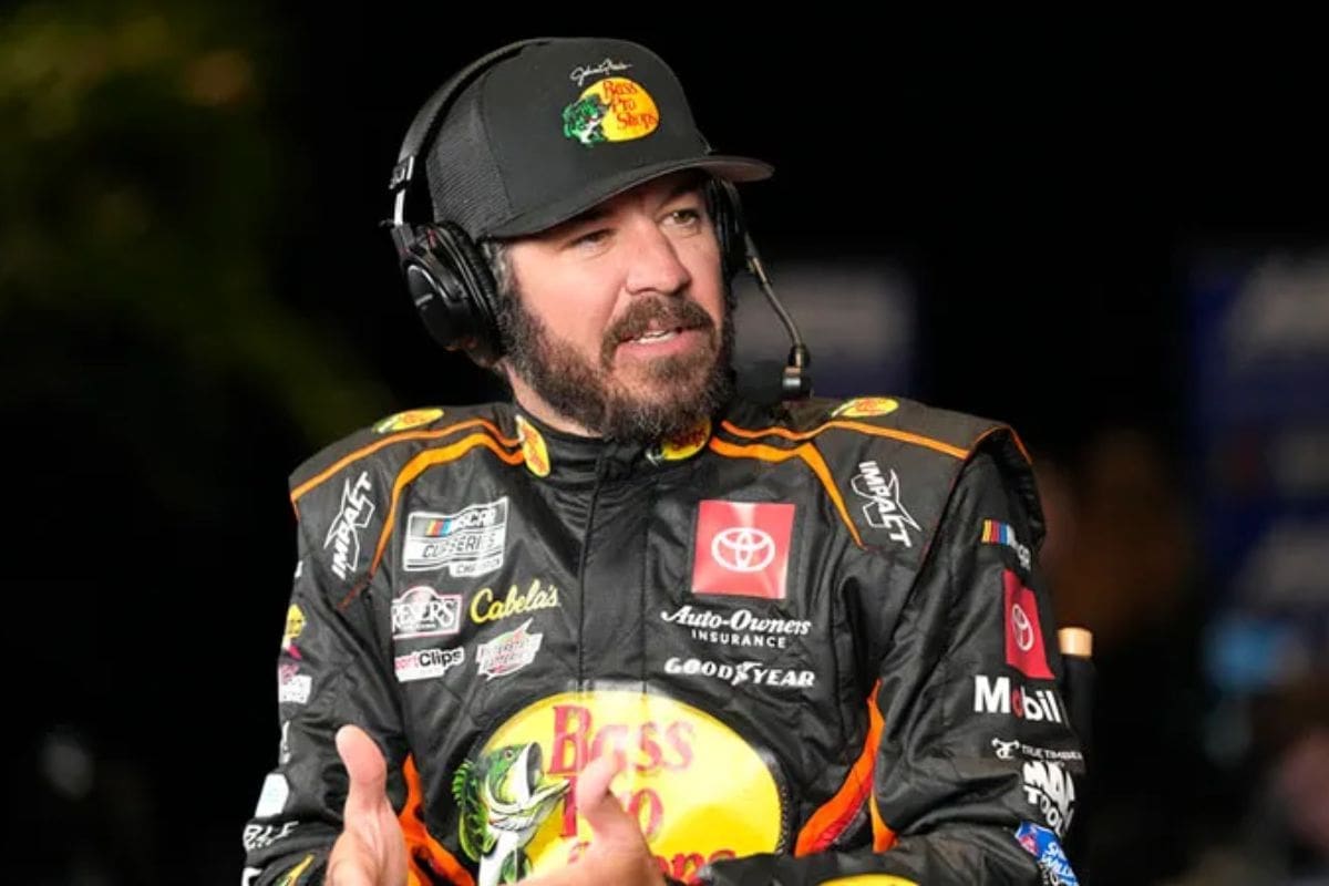 Martin Truex Jr. in Dilemma 3