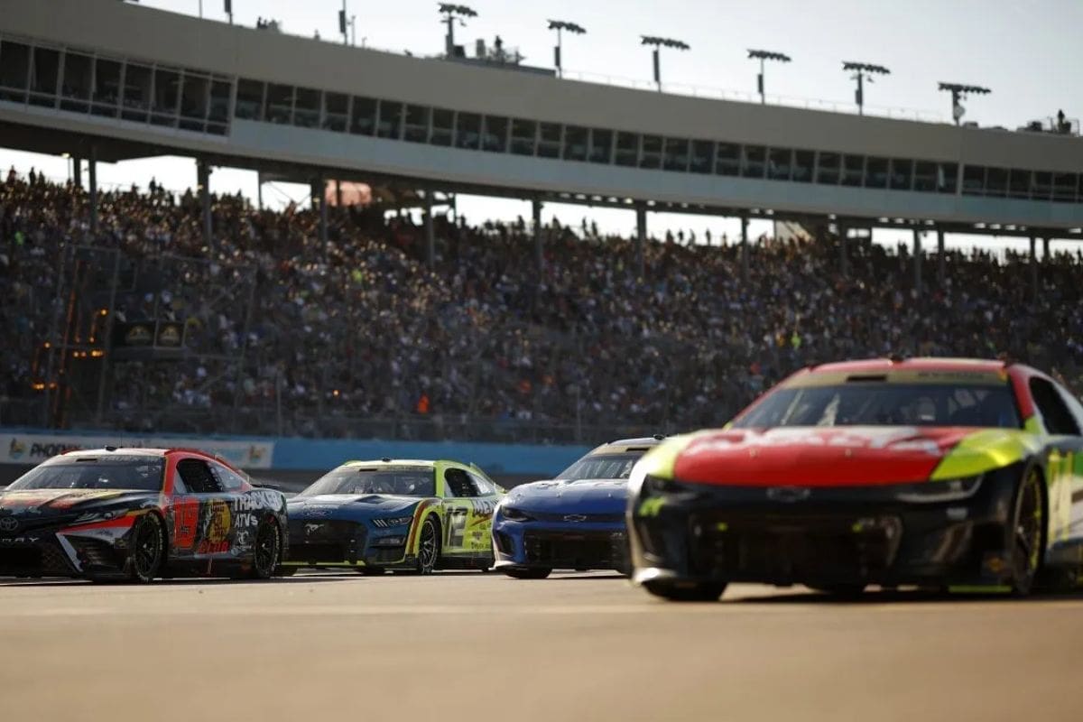 FOX Secures Historic TV Deal With Nascar 3